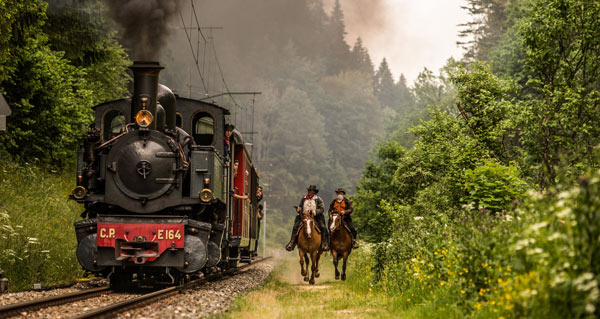 La traction, train à vapeur et attaque du train